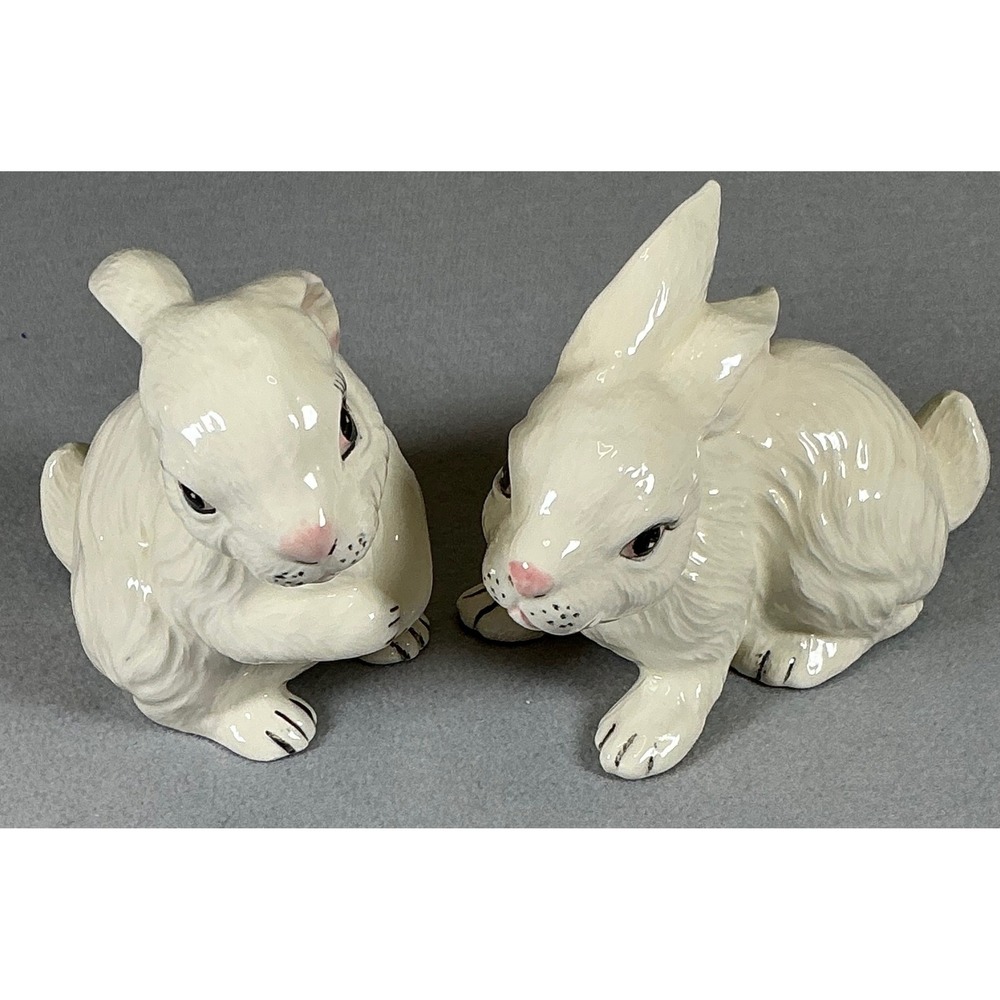 Vintage Style‎ Glossy Ceramic White Bunny Rabbit Figurines Set of 2 Easter Decor